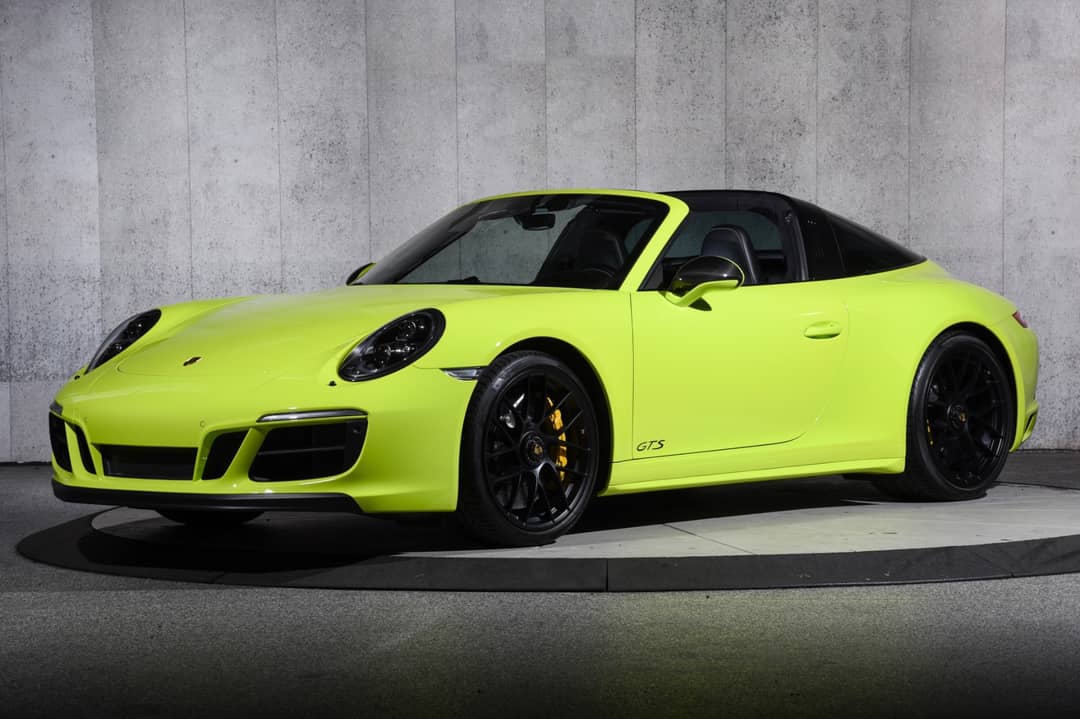 2018 Porsche 911 Targa 4 GTS — photo 11