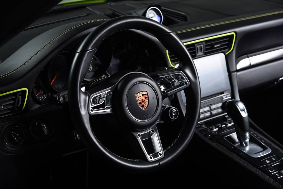 2018 Porsche 911 Targa 4 GTS — photo 27