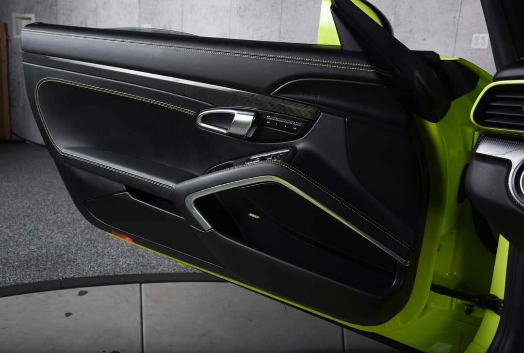 2018 Porsche 911 Targa 4 GTS — photo 30