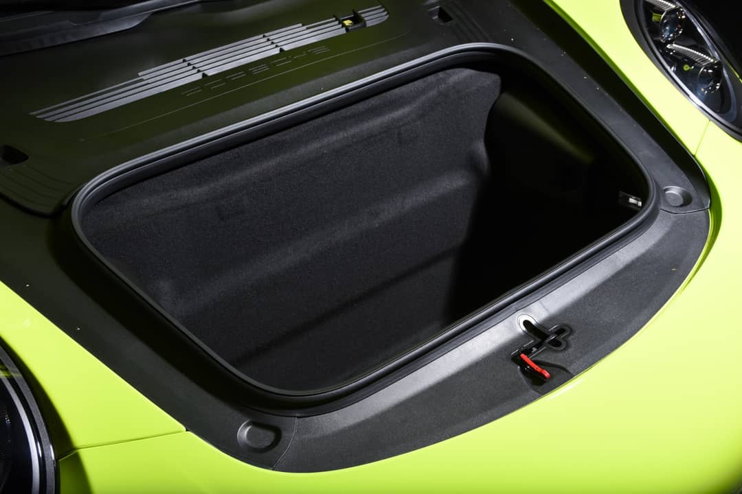 2018 Porsche 911 Targa 4 GTS — photo 40