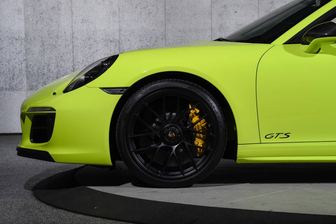 2018 Porsche 911 Targa 4 GTS — photo 45