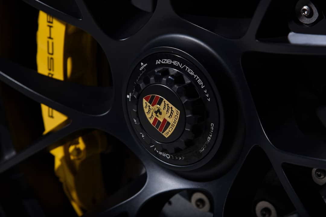 2018 Porsche 911 Targa 4 GTS — photo 10