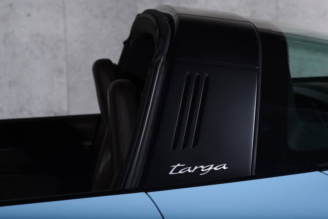 2022 Porsche 911 Targa 4S — photo 12