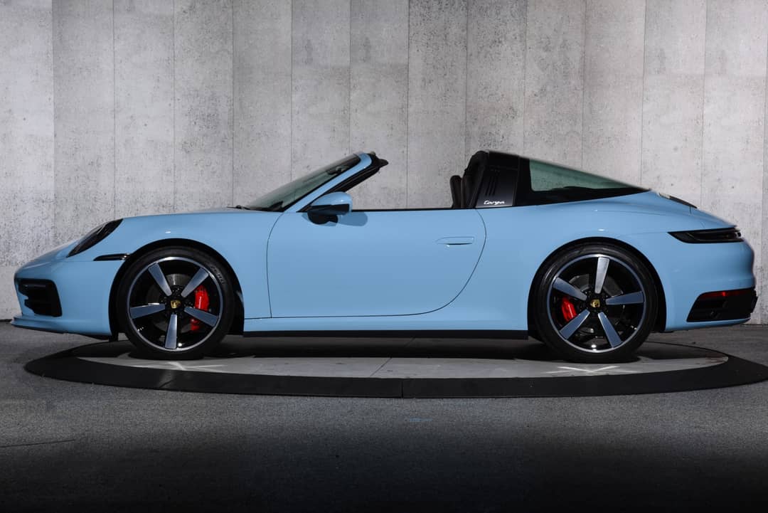 2022 Porsche 911 Targa 4S — photo 14