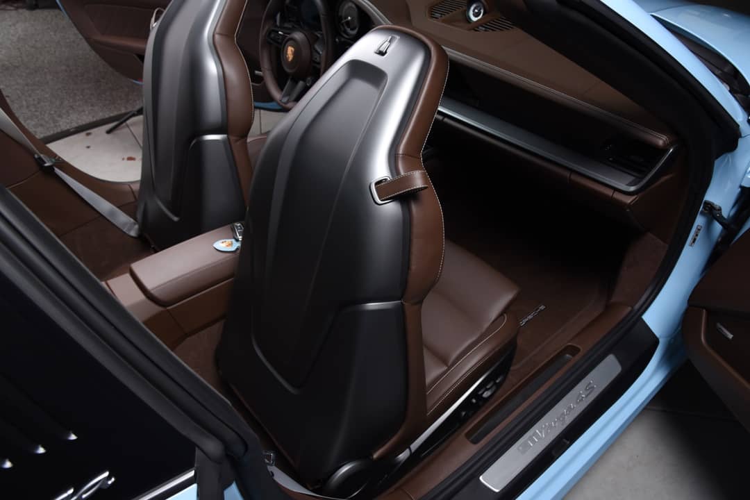 2022 Porsche 911 Targa 4S — photo 18
