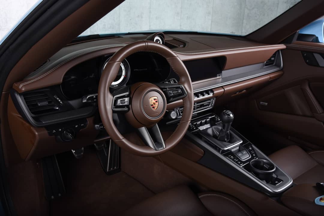 2022 Porsche 911 Targa 4S — photo 4