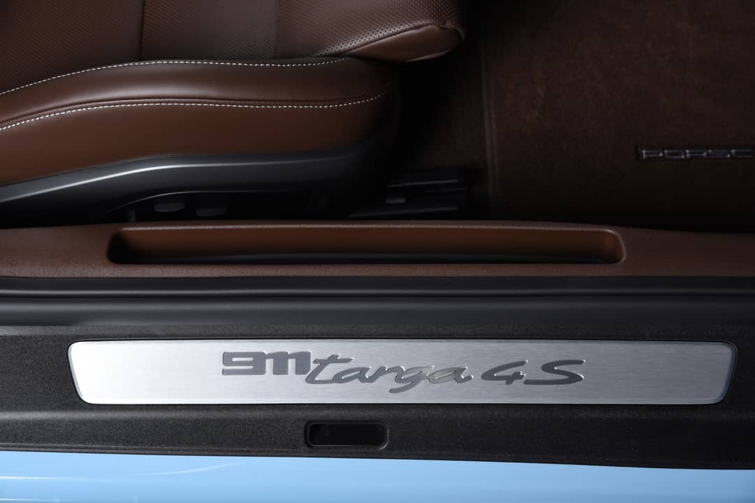 2022 Porsche 911 Targa 4S — photo 34