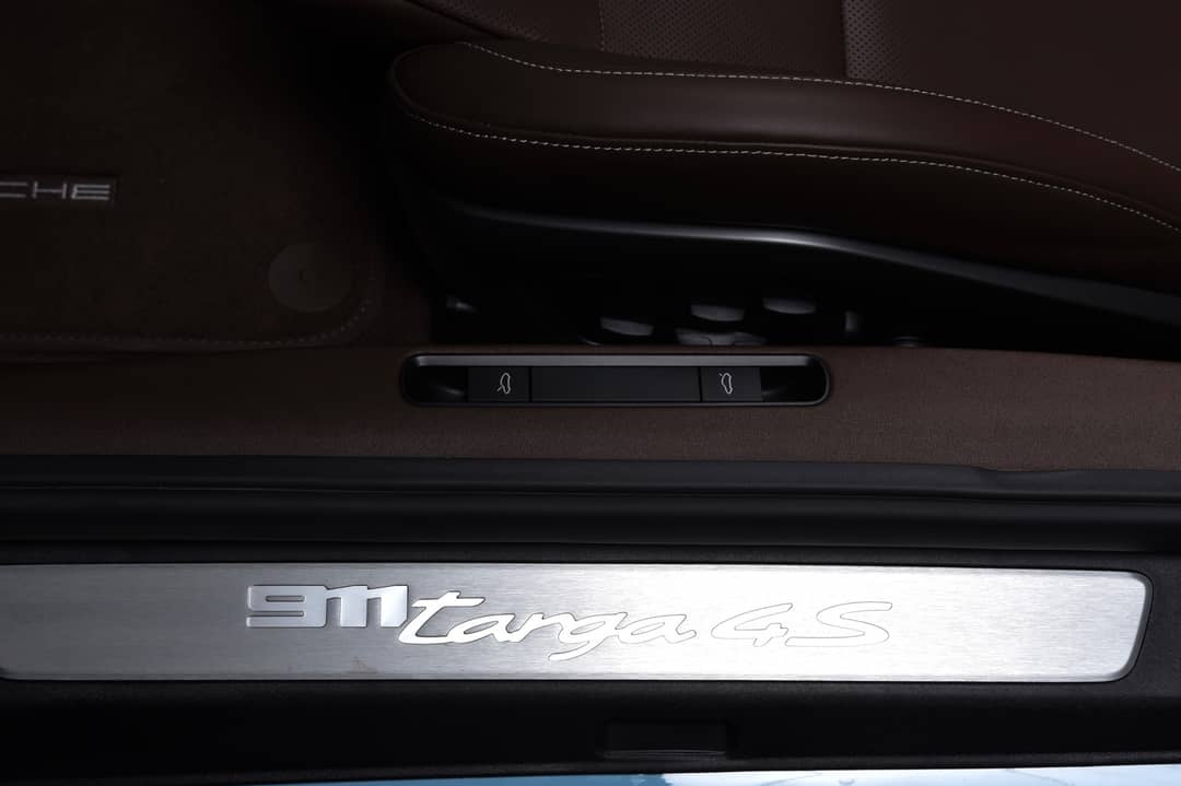 2022 Porsche 911 Targa 4S — photo 35