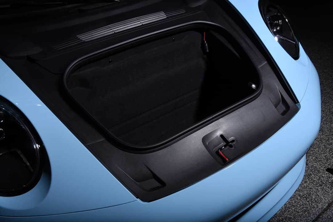 2022 Porsche 911 Targa 4S — photo 37