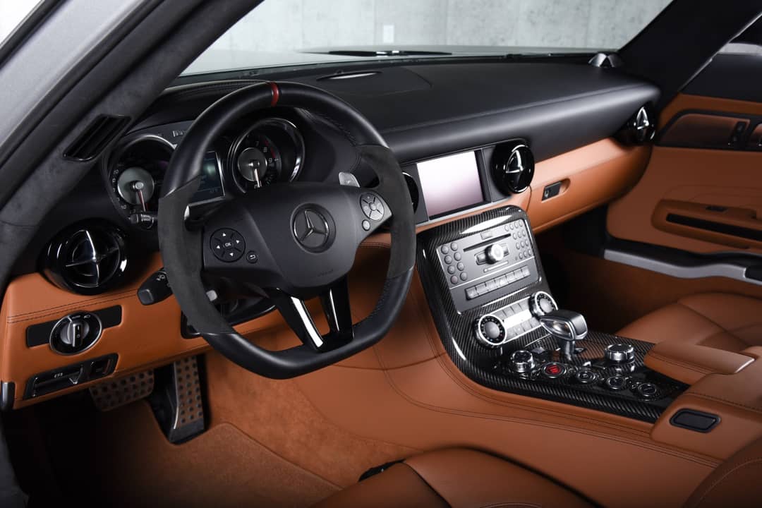 2014 Mercedes-Benz SLS AMG GT — photo 4