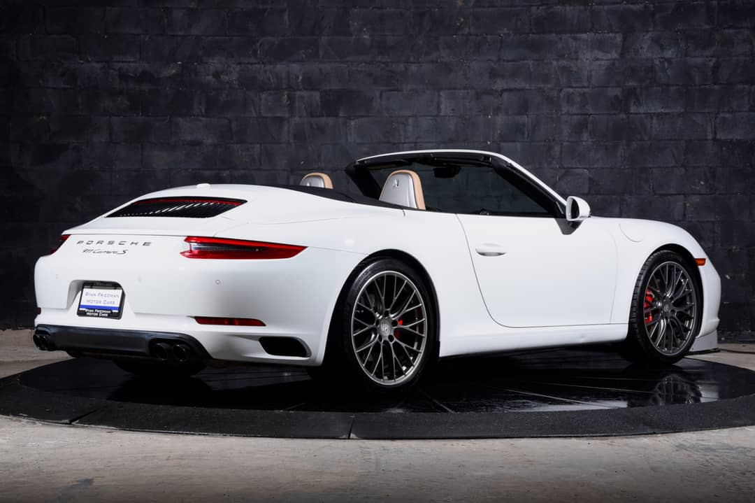 2019 Porsche 911 Carrera S — photo 11
