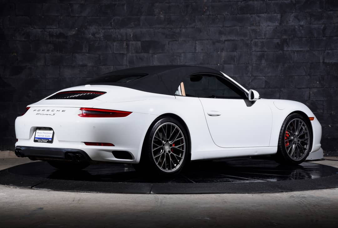 2019 Porsche 911 Carrera S — photo 29