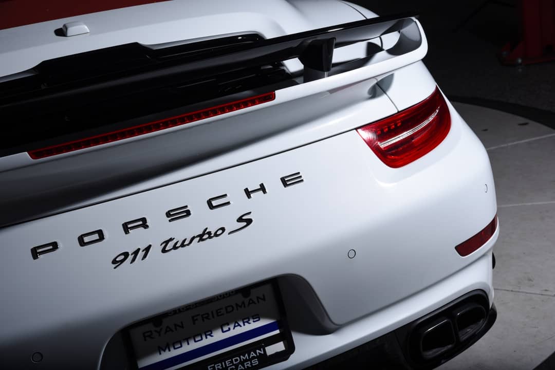 2016 Porsche 911 Turbo S — photo 14