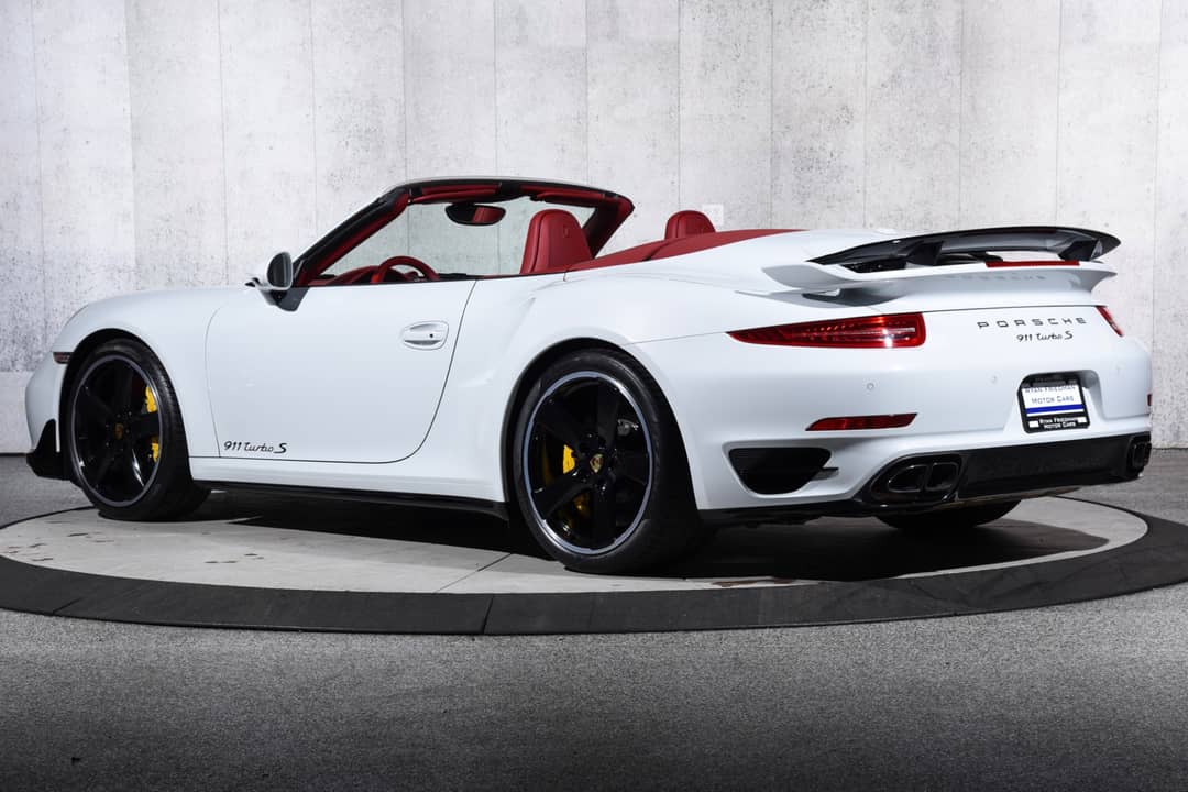 2016 Porsche 911 Turbo S — photo 3
