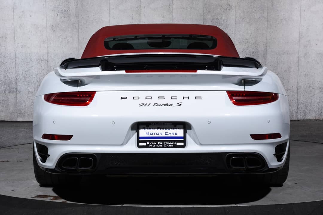 2016 Porsche 911 Turbo S — photo 37