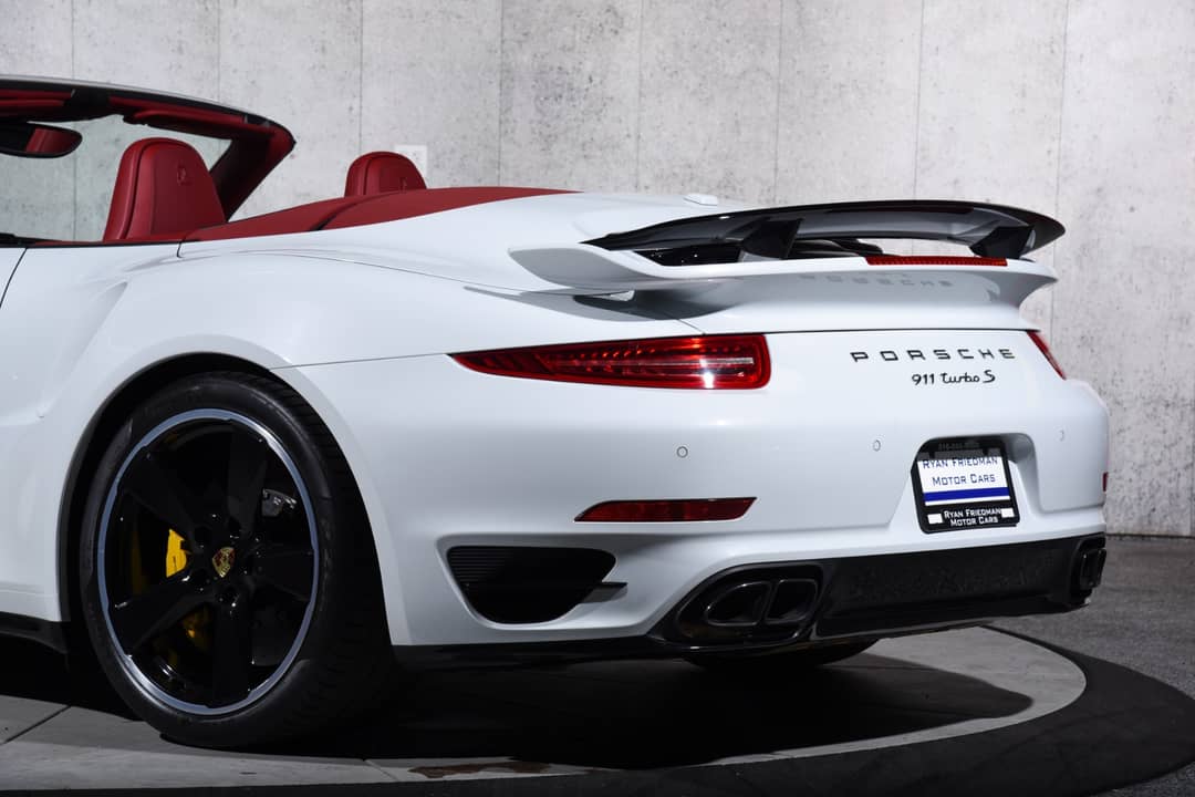 2016 Porsche 911 Turbo S — photo 43