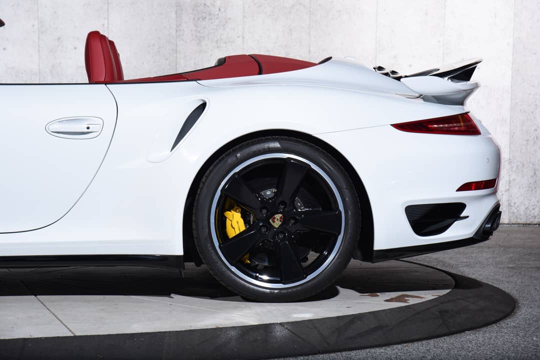 2016 Porsche 911 Turbo S — photo 46