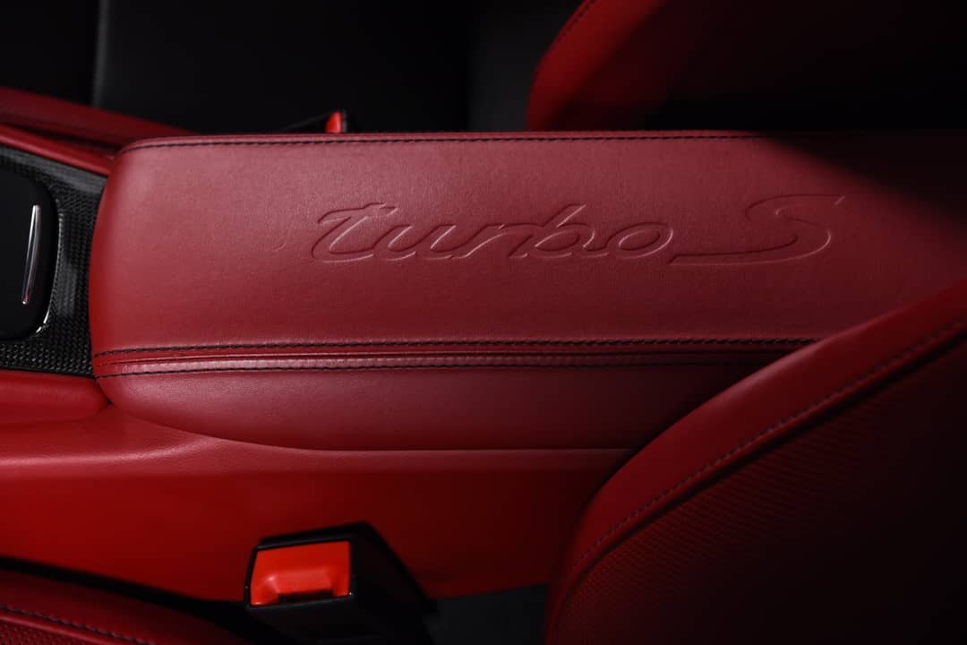 2016 Porsche 911 Turbo S — photo 8