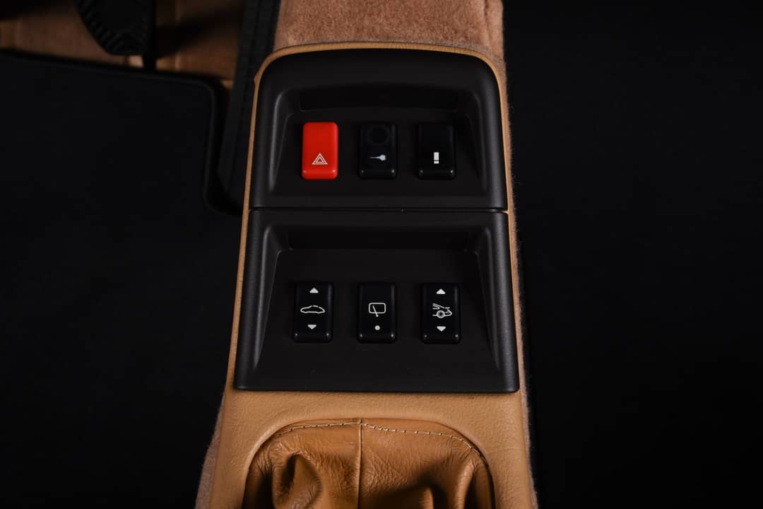 1997 Porsche 911 Carrera 4S — photo 20