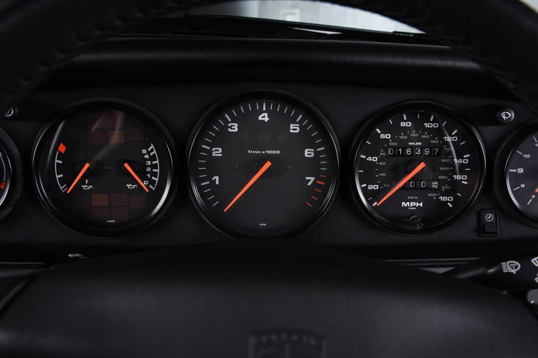 1997 Porsche 911 Carrera 4S — photo 21