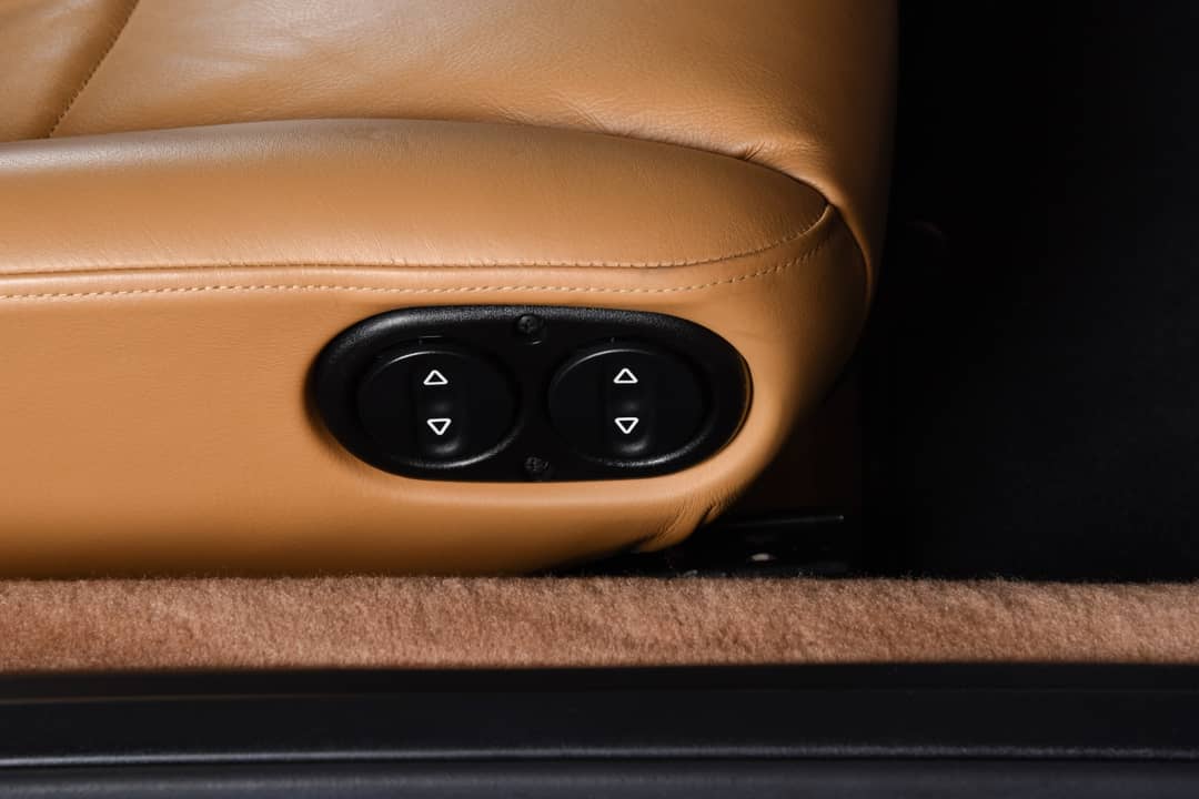 1997 Porsche 911 Carrera 4S — photo 28