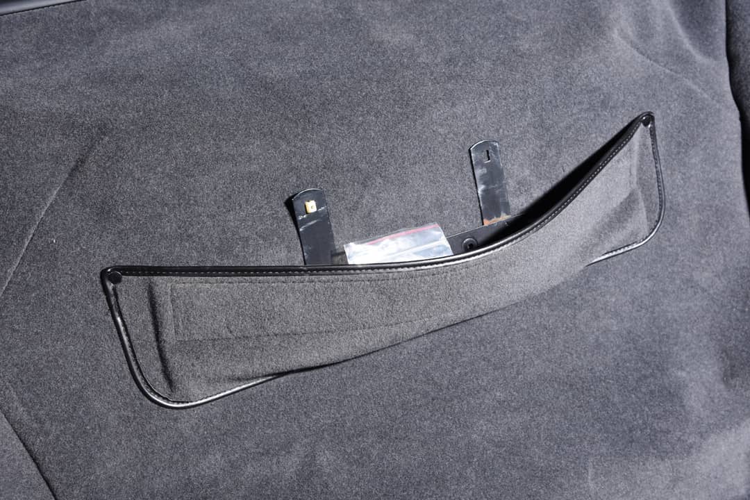 1997 Porsche 911 Carrera 4S — photo 32