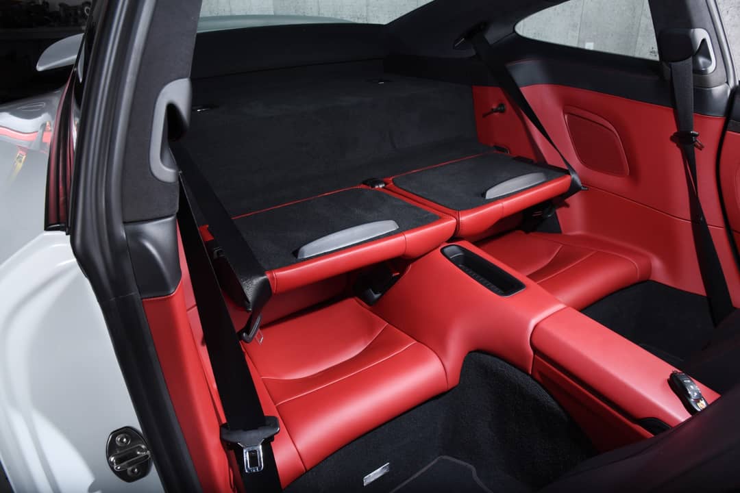 2015 Porsche 911 Turbo S — photo 35