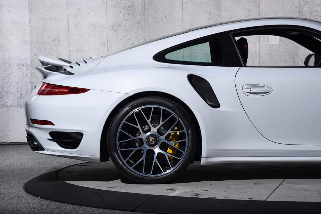 2015 Porsche 911 Turbo S — photo 48