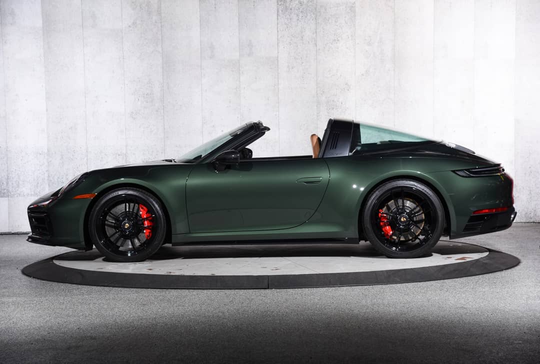 2024 Porsche 911 Targa 4 GTS — photo 14