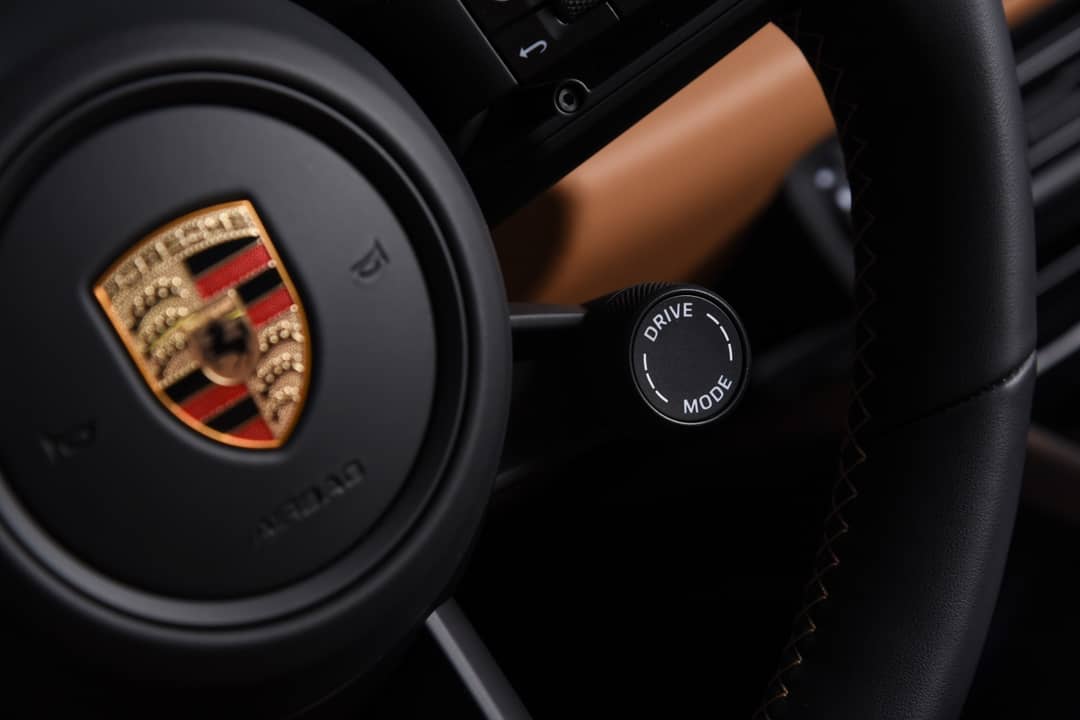 2024 Porsche 911 Targa 4 GTS — photo 25