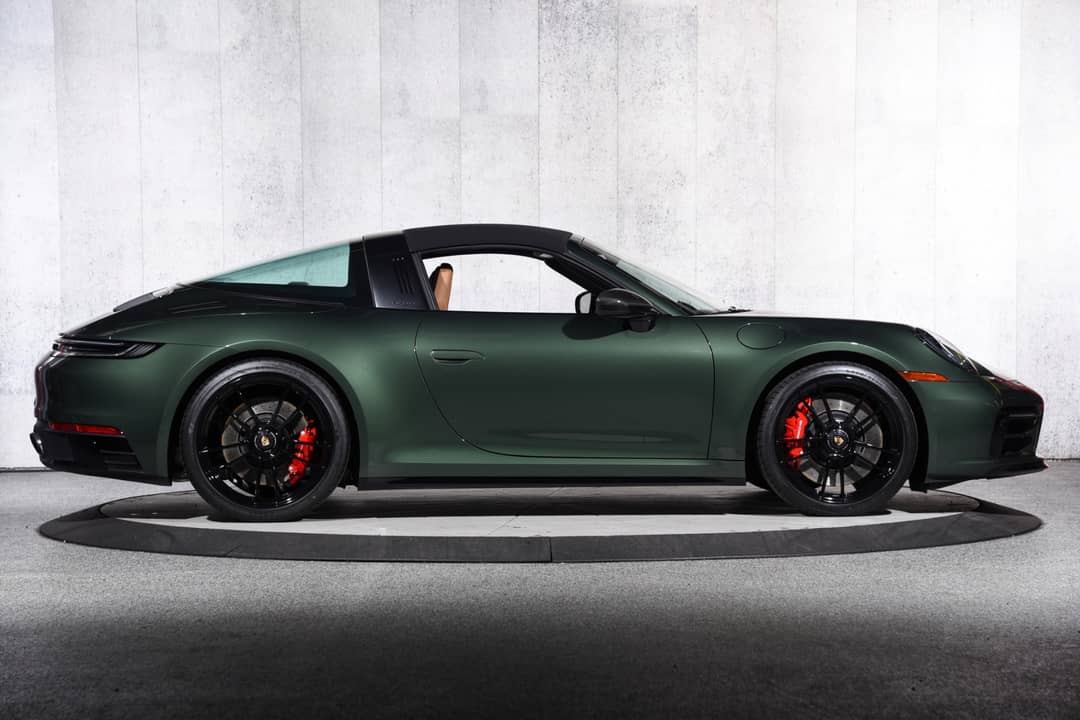 2024 Porsche 911 Targa 4 GTS — photo 4
