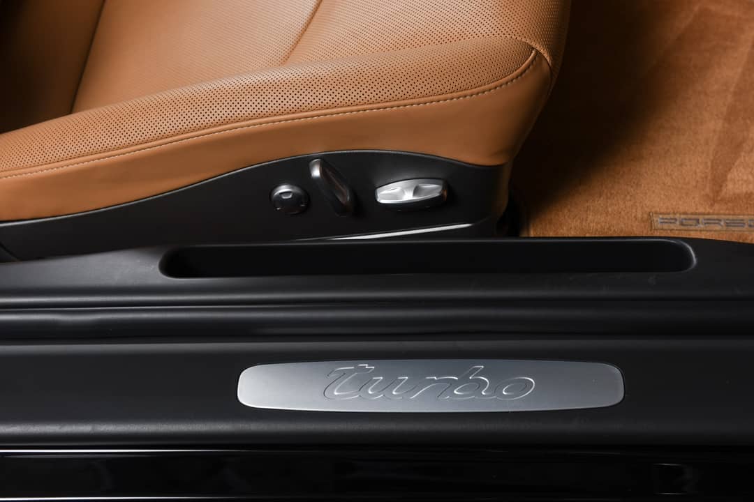 2012 Porsche 911 Turbo — photo 40