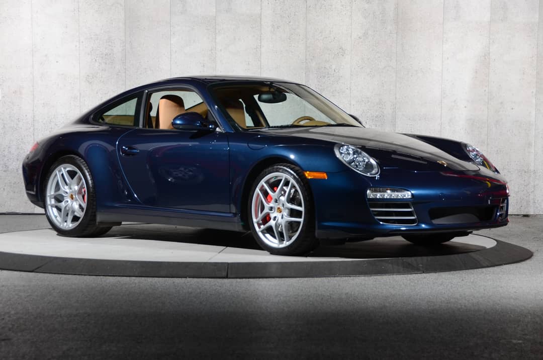 2011 Porsche 911 Carrera 4S — photo 2