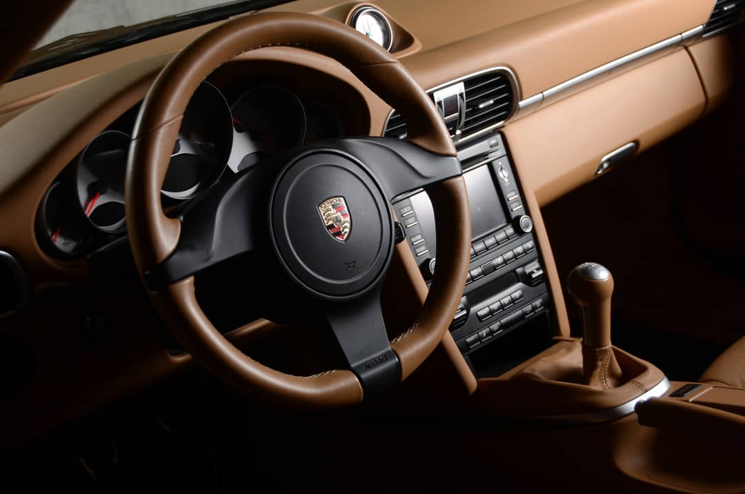 2011 Porsche 911 Carrera 4S — photo 14