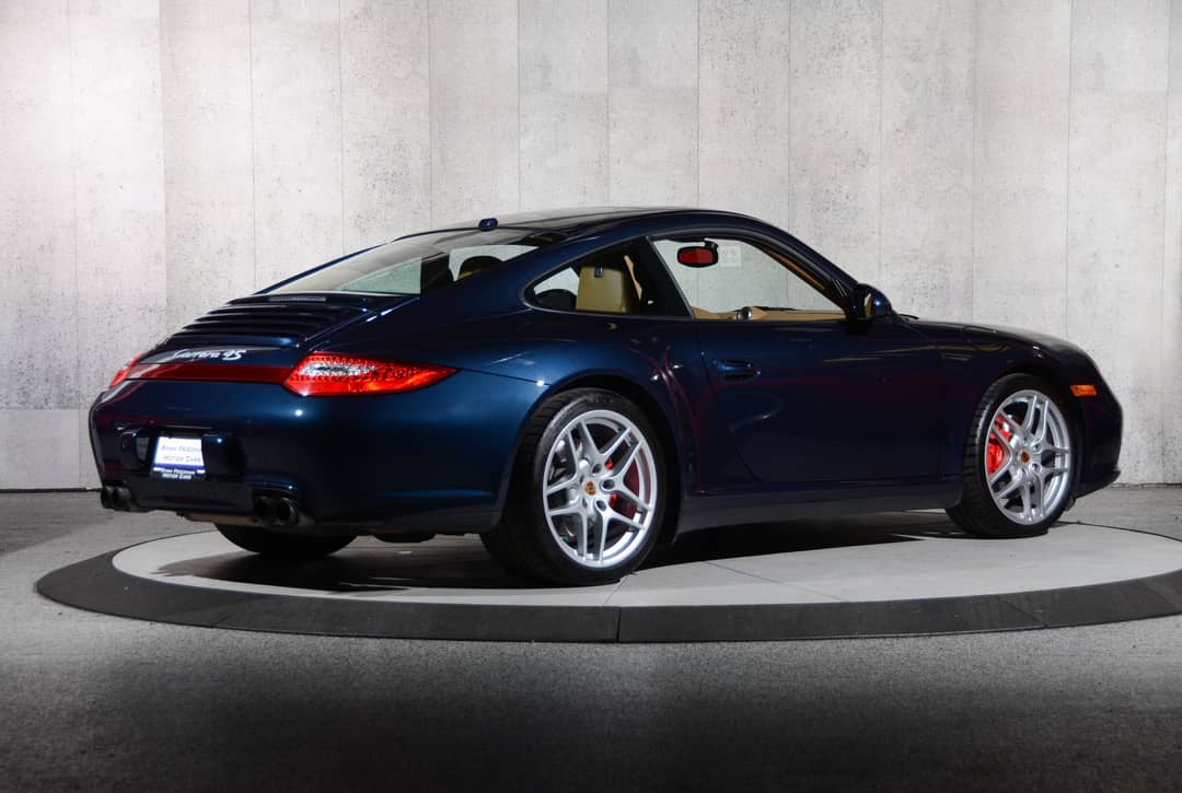 2011 Porsche 911 Carrera 4S — photo 3