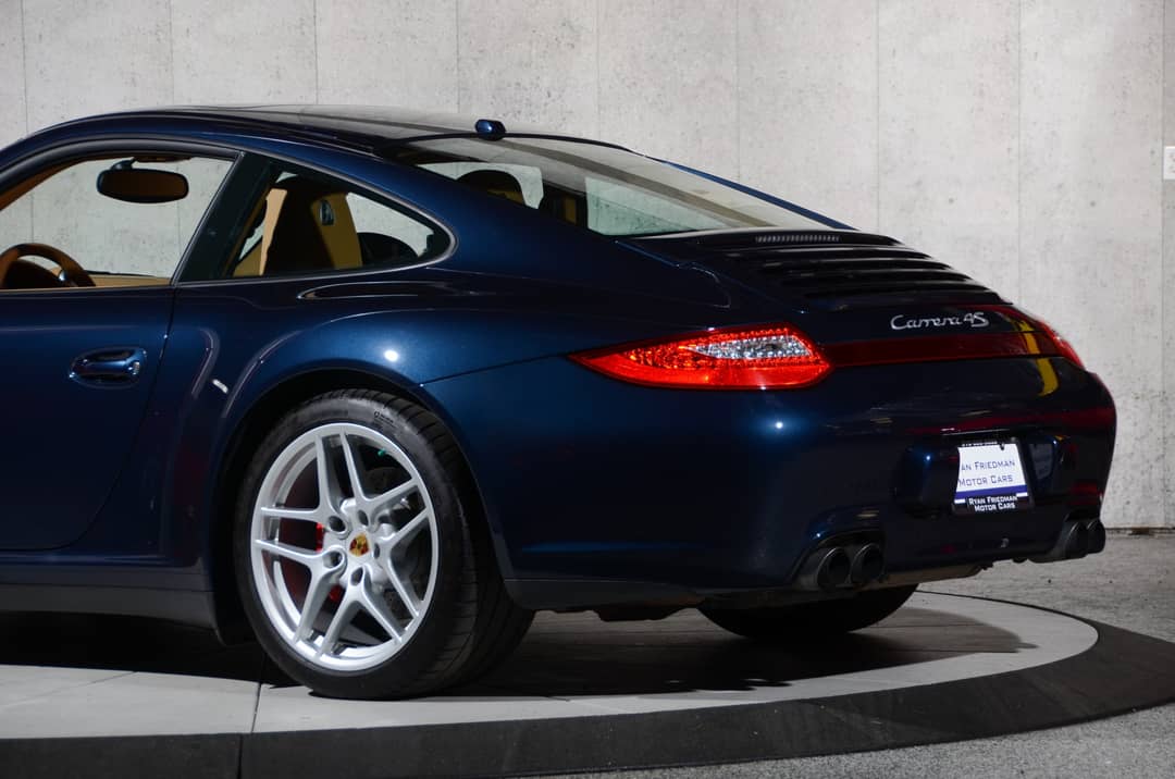 2011 Porsche 911 Carrera 4S — photo 28