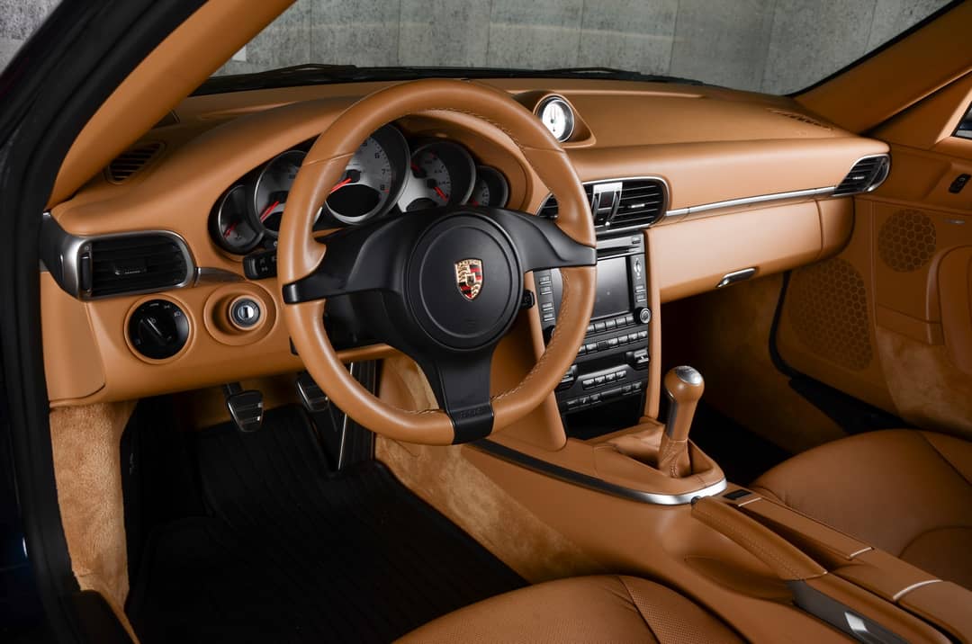 2011 Porsche 911 Carrera 4S — photo 4