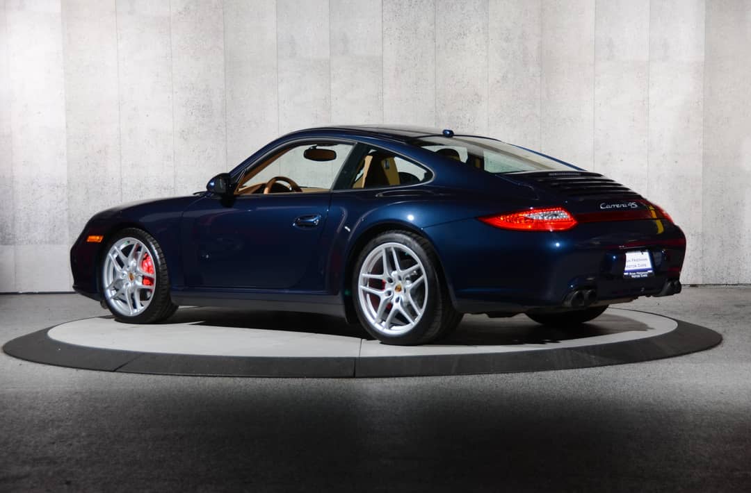 2011 Porsche 911 Carrera 4S — photo 8