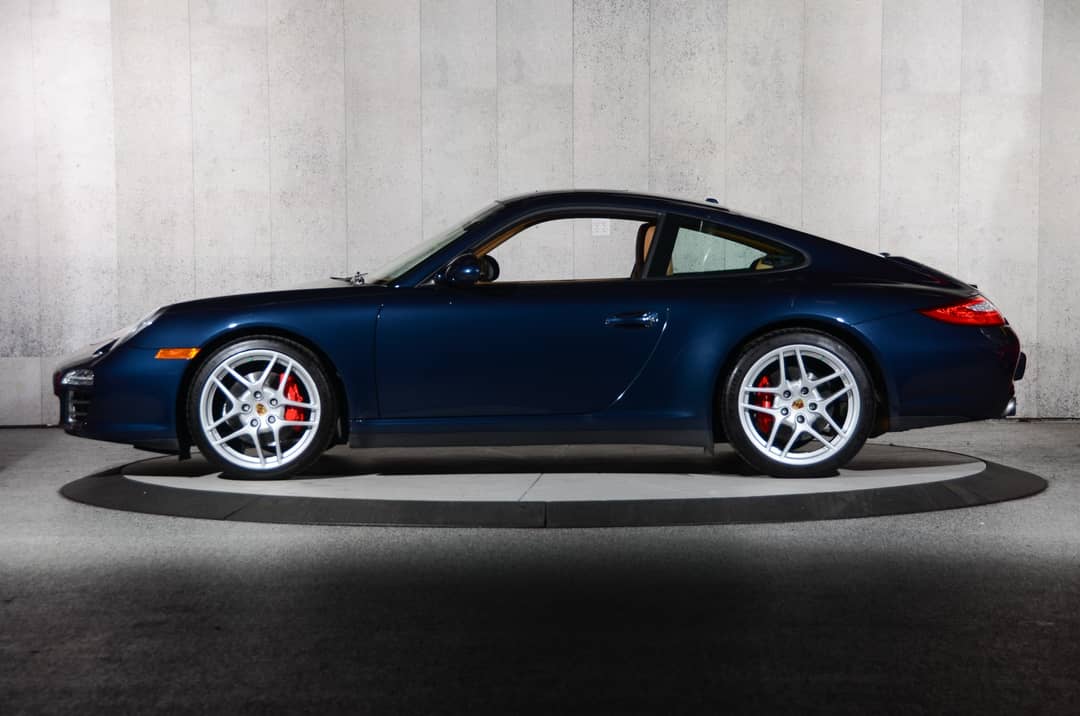 2011 Porsche 911 Carrera 4S — photo 10
