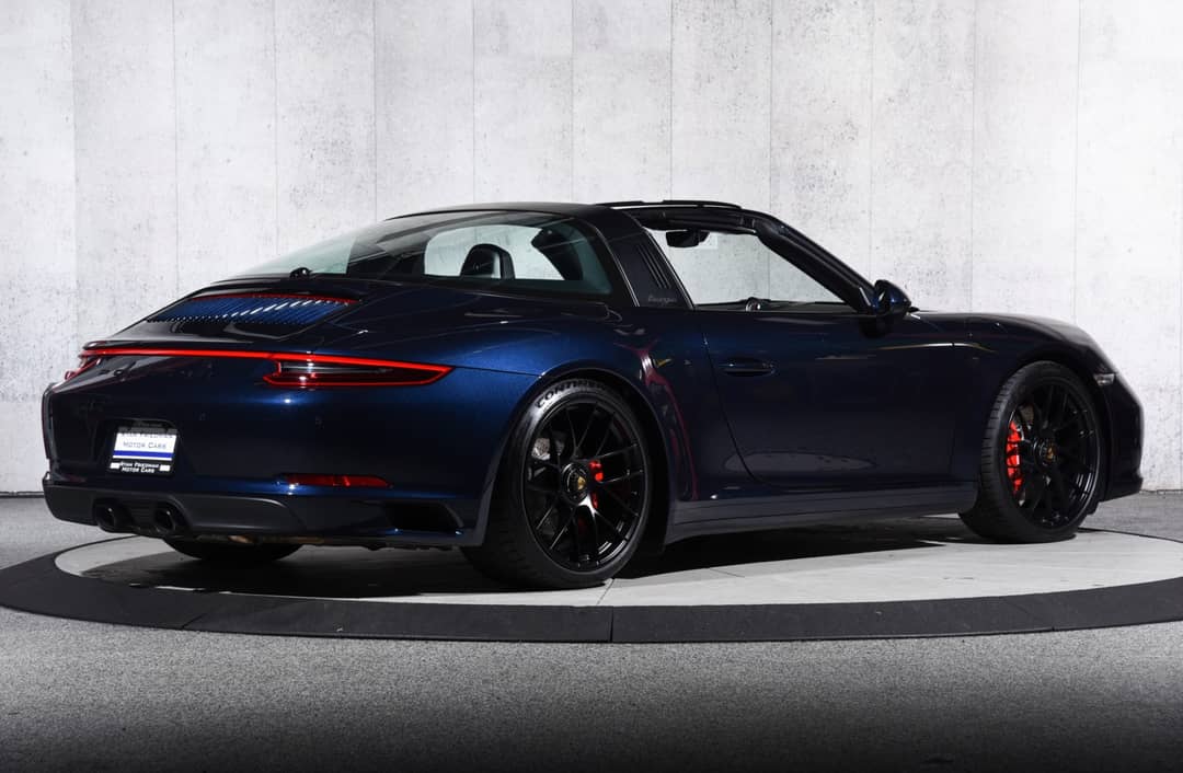 2019 Porsche 911 Targa 4 GTS — photo 3