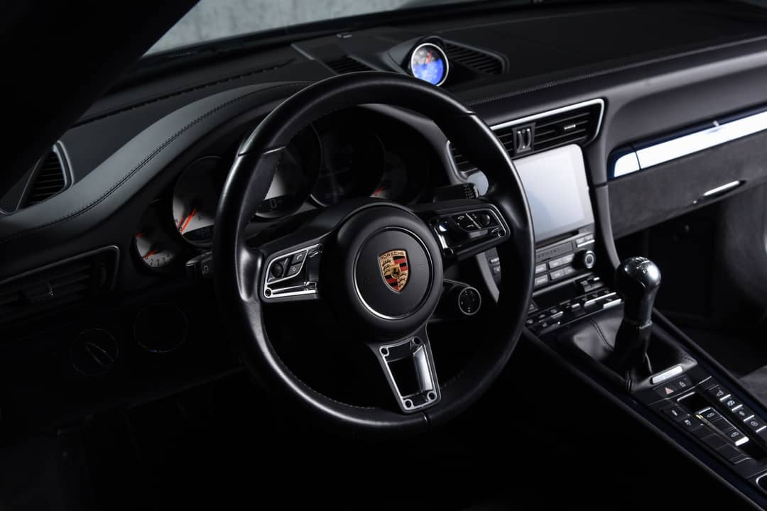 2019 Porsche 911 Targa 4 GTS — photo 22
