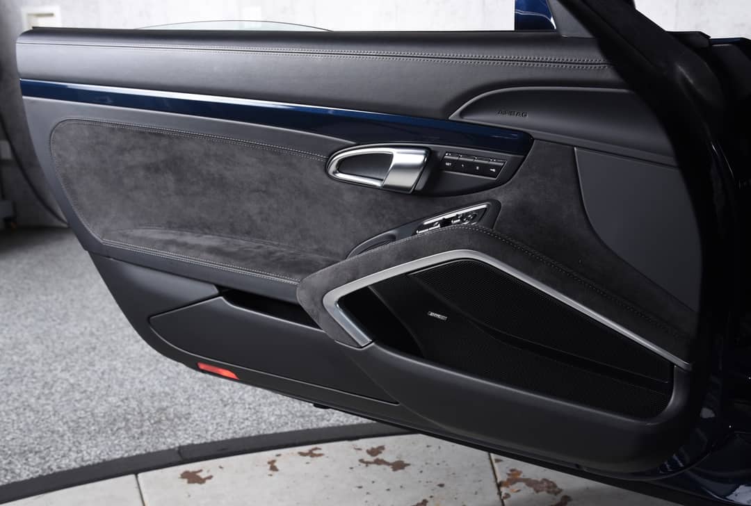 2019 Porsche 911 Targa 4 GTS — photo 26