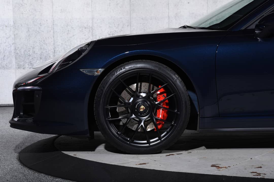 2019 Porsche 911 Targa 4 GTS — photo 36