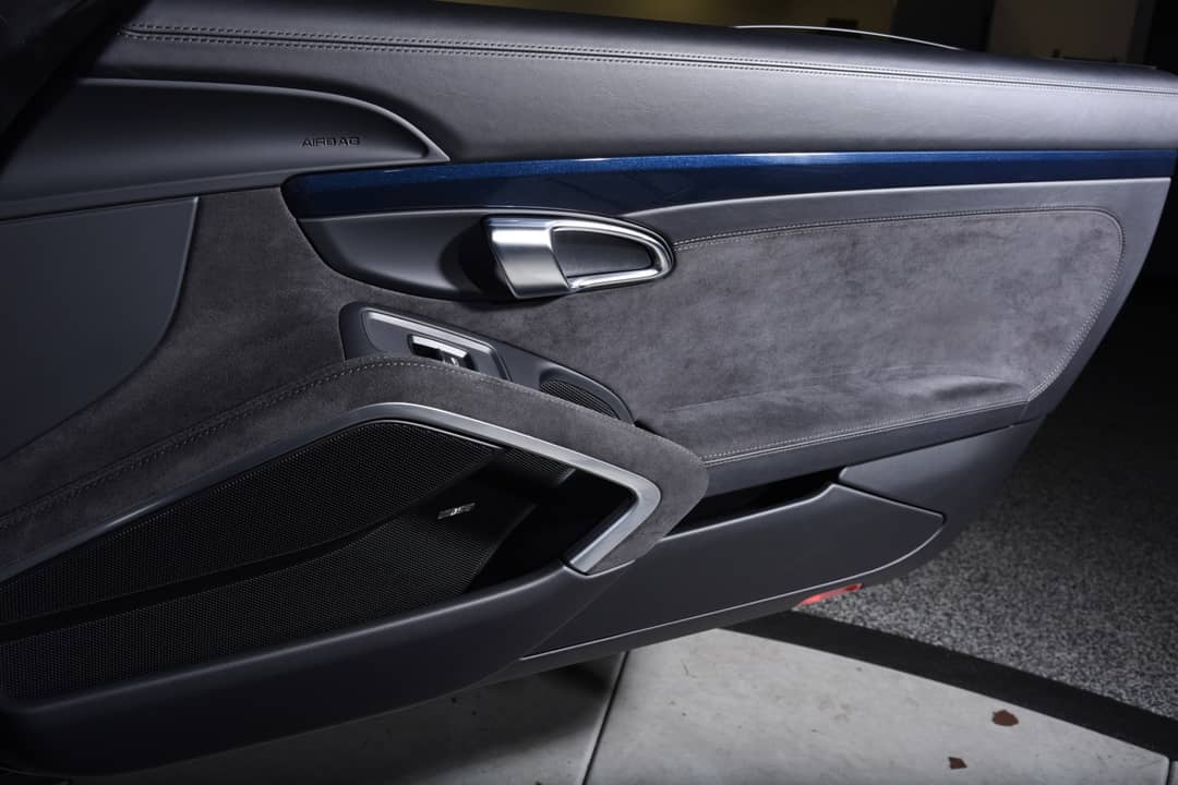 2019 Porsche 911 Targa 4 GTS — photo 8