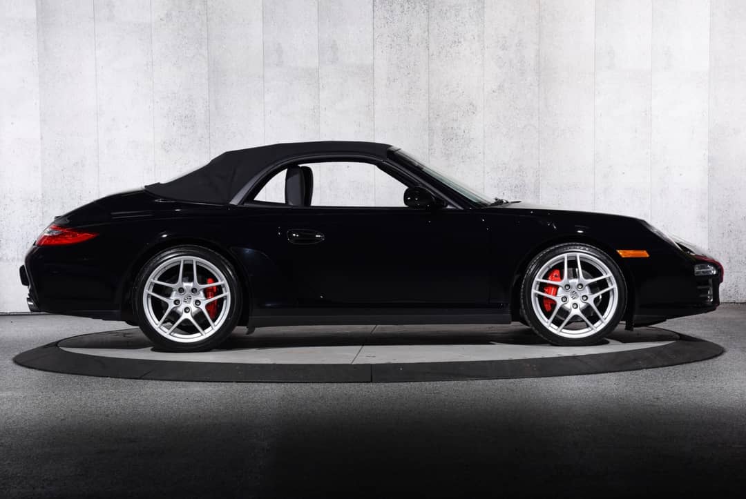2009 Porsche 911 Carrera 4S — photo 32