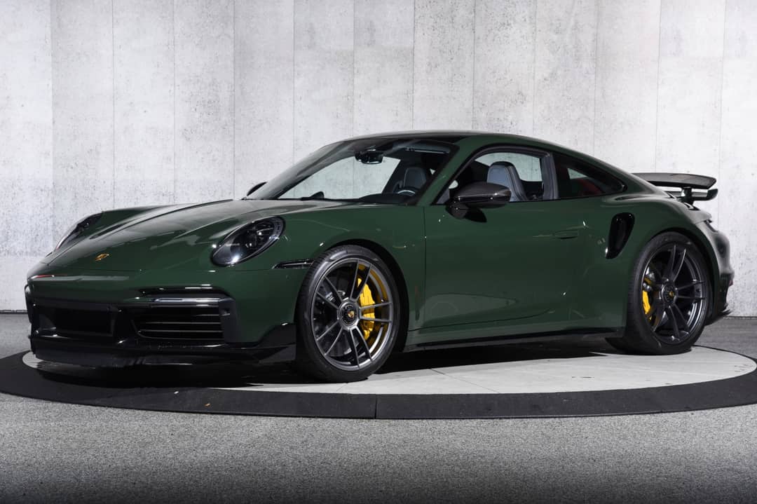 2022 Porsche 911 Turbo S — photo 2