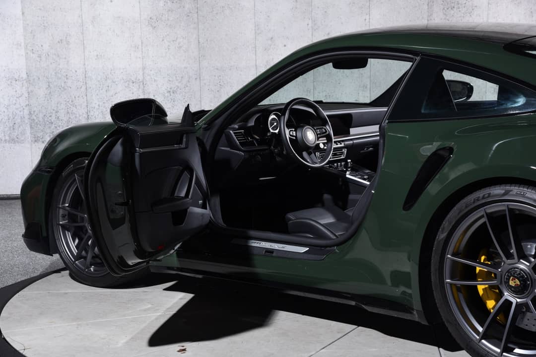 2022 Porsche 911 Turbo S — photo 14