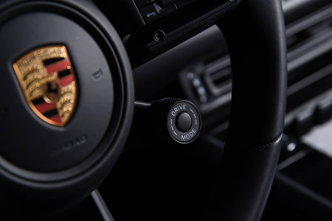 2022 Porsche 911 Turbo S — photo 18