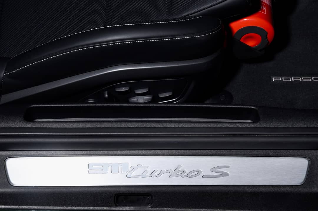 2022 Porsche 911 Turbo S — photo 22