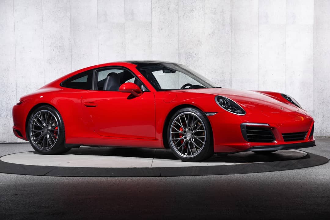 2018 Porsche 911 Carrera S — photo 2